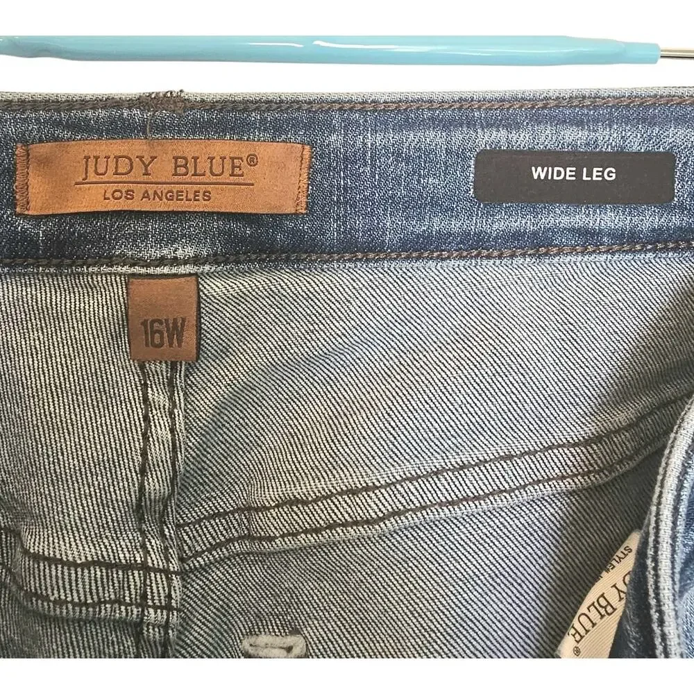 Judy Blue Medium Wash Cropped Jeans with Side Lace-Up Detail